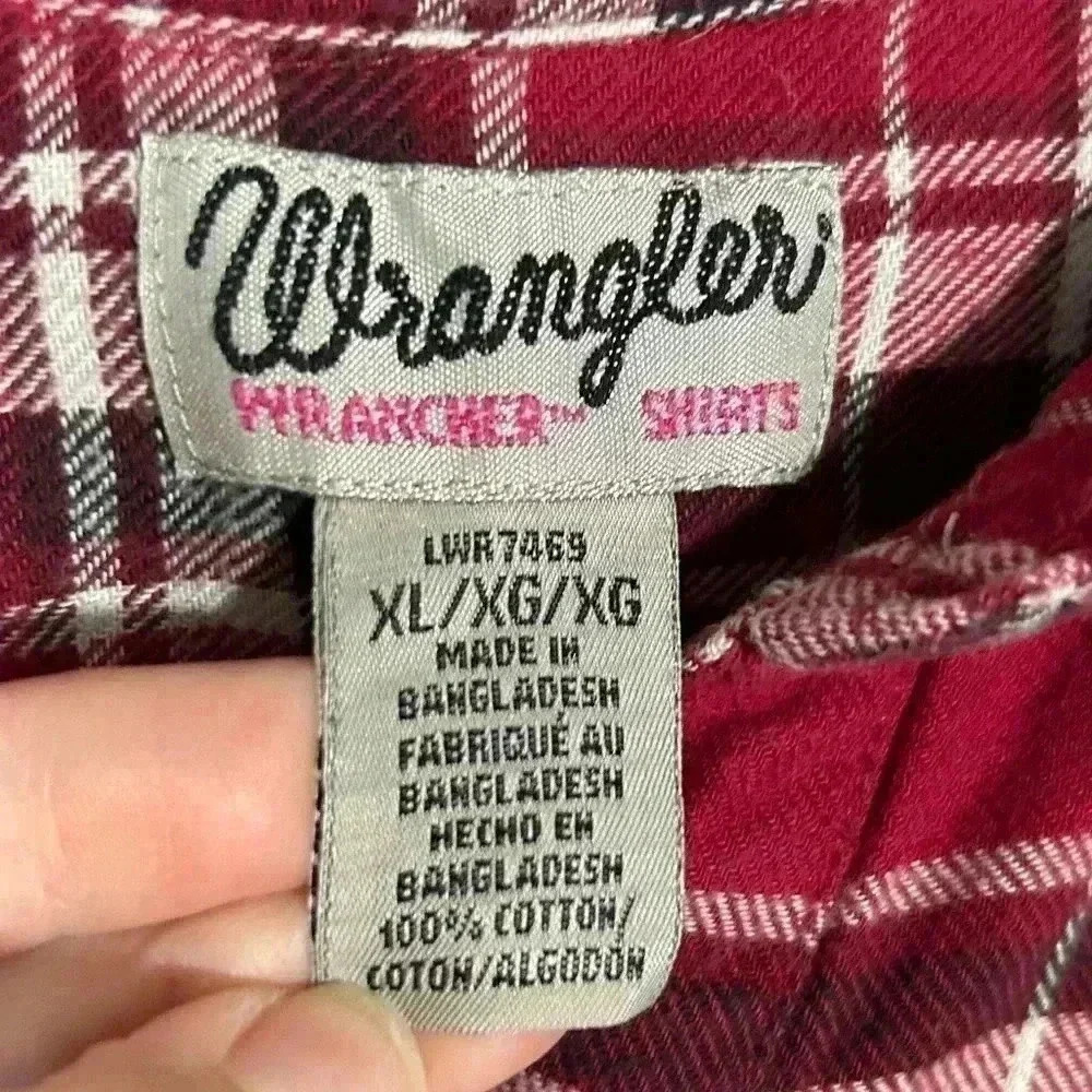 Wrangler Wrancher plaid 100% cotton button up. Size XL. Red. Flannel. - Picture 3 of 12